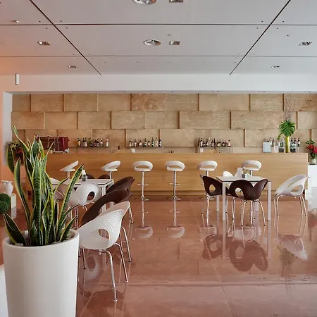 Hotel Western Leone Di Messapia & Conference 4*