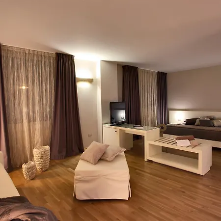 Western Leone Di Messapia Hotel&conference