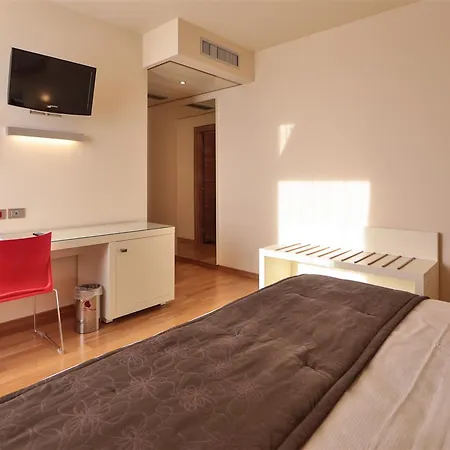 Western Leone Di Messapia Hotel&conference Hotel 4*